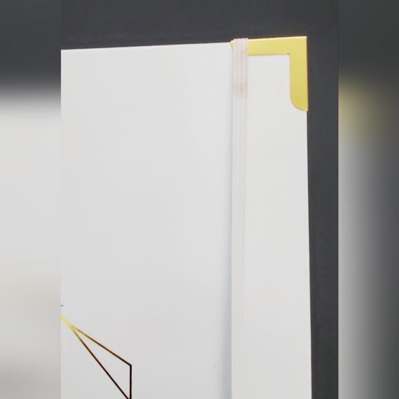 The Complete Wedding Planner And Organizer by Your Perfect Day 11.5" x 10" - Picture 3 of 11